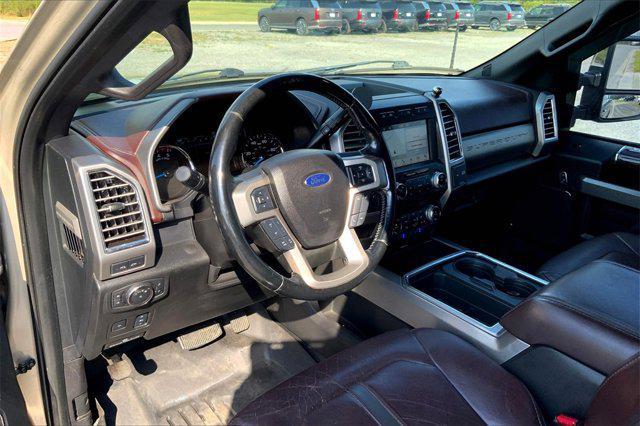 Photo of 2017 White Gold Metallic Ford F-350