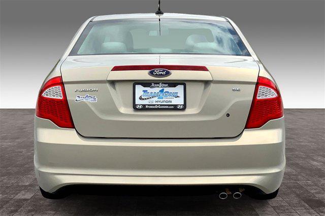 Photo of 2010 Smokestone Metallic Ford Fusion