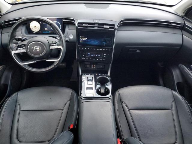 Photo of 2024 White Pearl Hyundai TUCSON