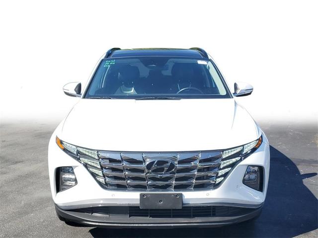 Photo of 2024 White Pearl Hyundai TUCSON