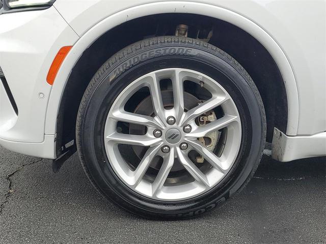 Photo of 2023 White Knuckle Clearcoat Dodge Durango