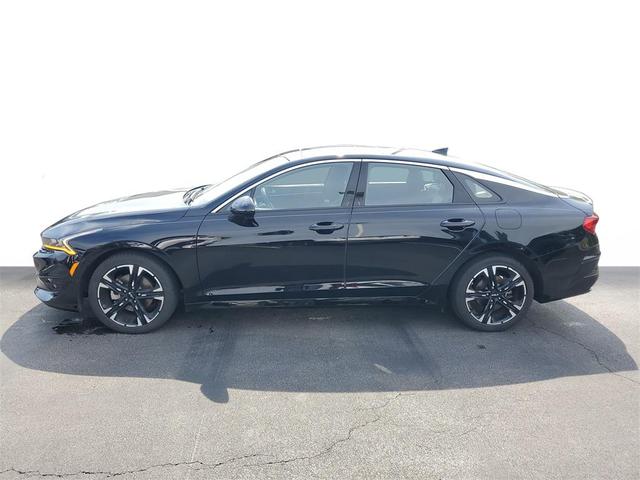 Photo of 2023 Ebony Black Kia K5