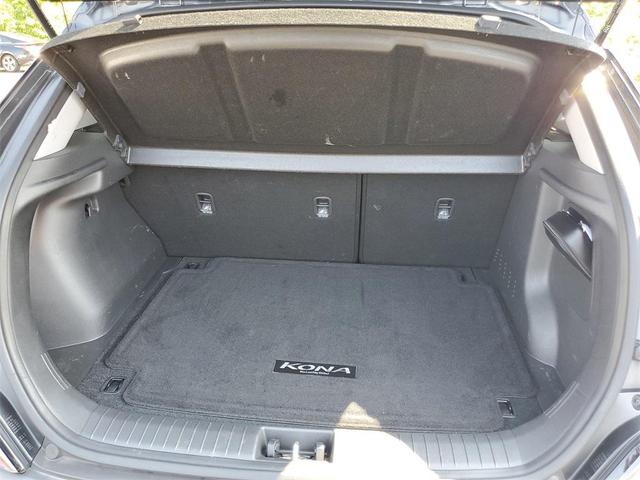 Photo of 2023 Ultra Black Pearl Hyundai KONA