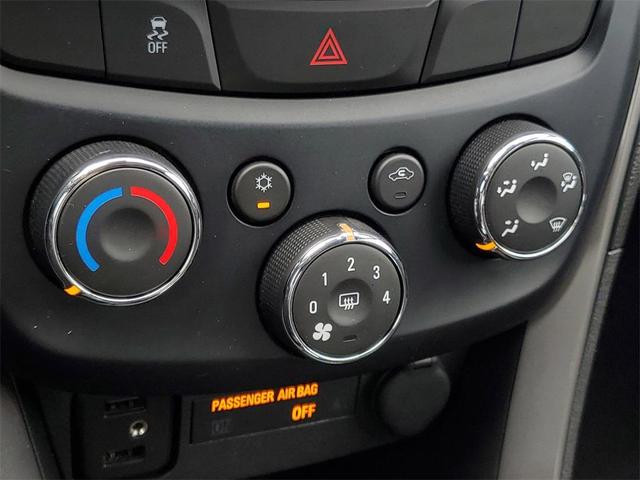 Photo of 2020 Mosaic Black Metallic Chevrolet Trax
