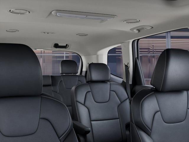 Photo of 2025 Glacial White Pearl Kia Telluride