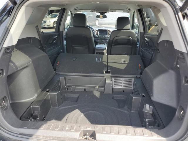 Photo of 2024 Ebony Twilight Metallic GMC Terrain