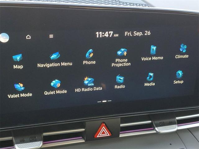 Photo of 2024 Abyss Black Hyundai ELANTRA