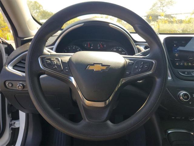 Photo of 2023 Summit White Chevrolet Malibu