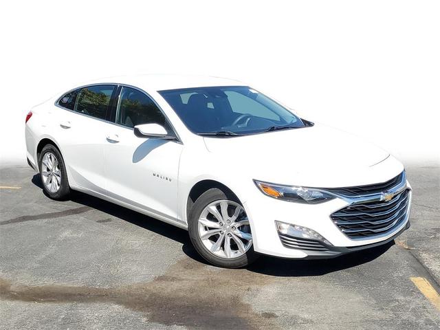Photo of 2023 Summit White Chevrolet Malibu