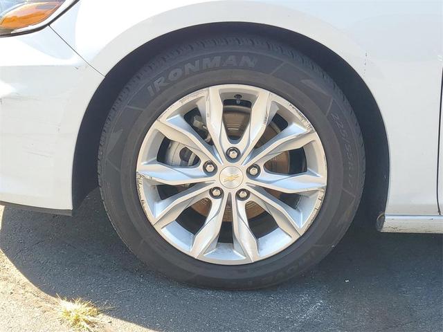 Photo of 2023 Summit White Chevrolet Malibu