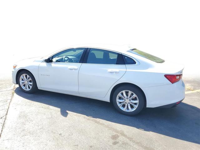 Photo of 2023 Summit White Chevrolet Malibu