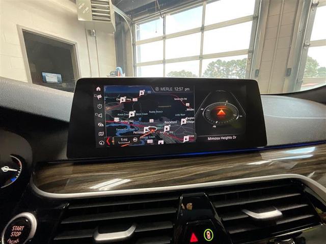 Photo of 2019 Blue BMW 530