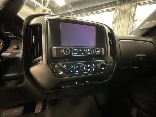 Photo of 2018 Silver Ice Metallic Chevrolet Silverado 1500