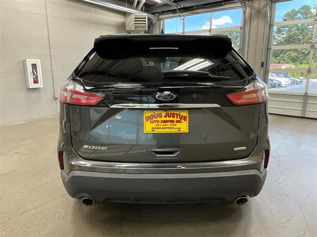Photo of 2020 Magnetic Metallic Ford Edge