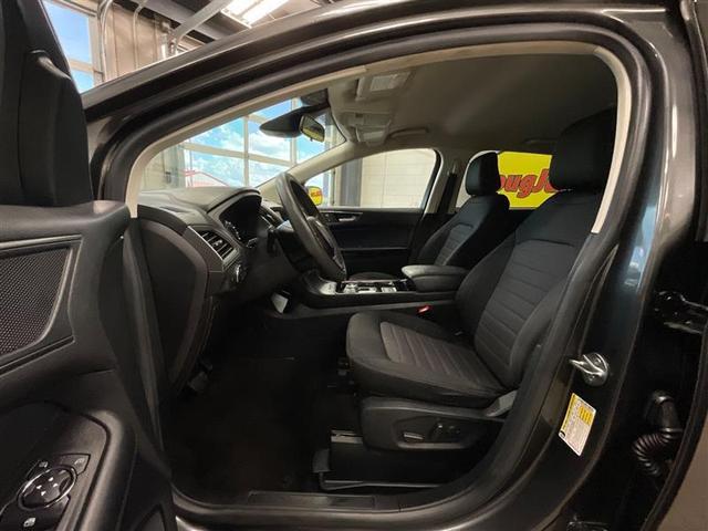 Photo of 2020 Magnetic Metallic Ford Edge