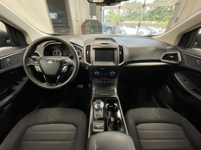 Photo of 2020 Magnetic Metallic Ford Edge