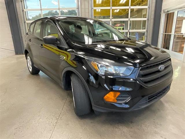 Photo of 2018 Shadow Black Ford Escape