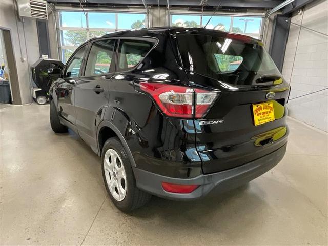 Photo of 2018 Shadow Black Ford Escape