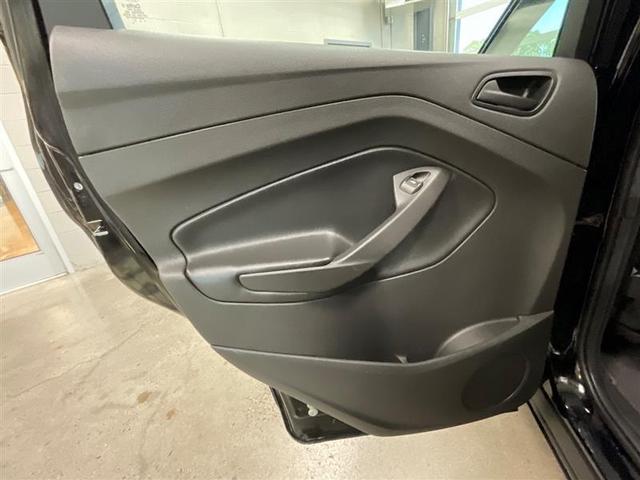 Photo of 2018 Shadow Black Ford Escape