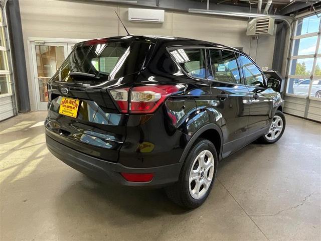 Photo of 2018 Shadow Black Ford Escape