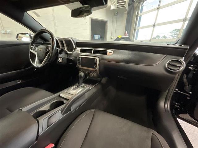 Photo of 2014 Black Chevrolet Camaro