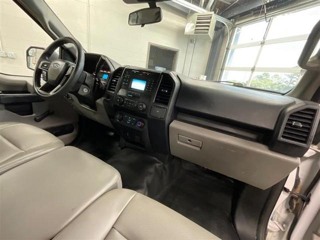 Photo of 2019 Oxford White Ford F-150