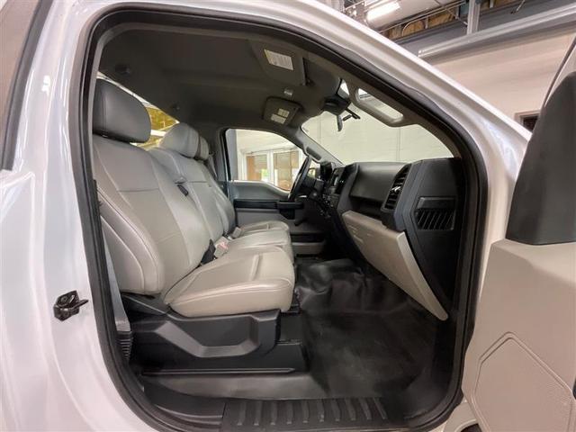 Photo of 2019 Oxford White Ford F-150