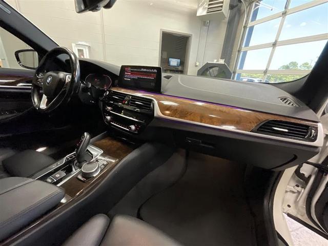Photo of 2020 White BMW 530