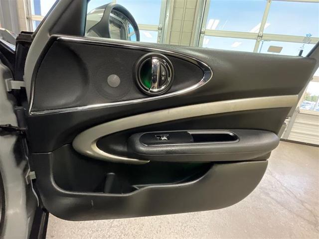 Photo of 2016 Moonwalk Grey Semi-Metallic MINI Clubman