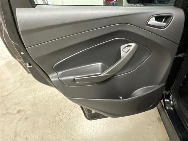 Photo of 2019 Agate Black Metallic Ford Escape
