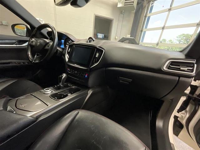 Photo of 2018 Bianco Maserati Ghibli