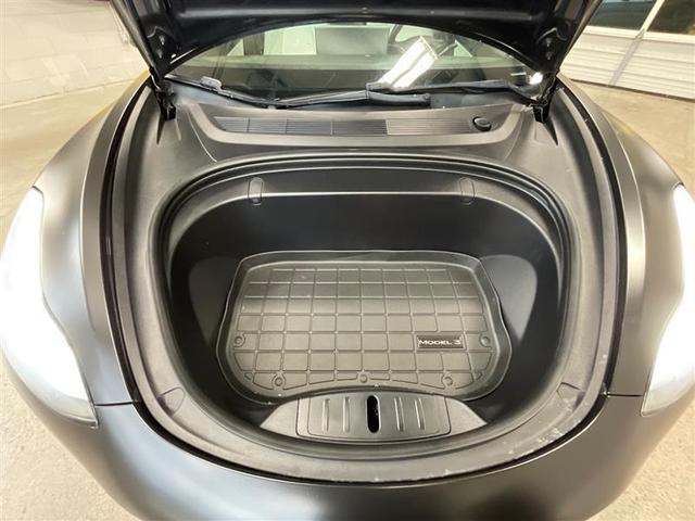 Photo of 2019 Deep Blue Metallic Tesla Model 3