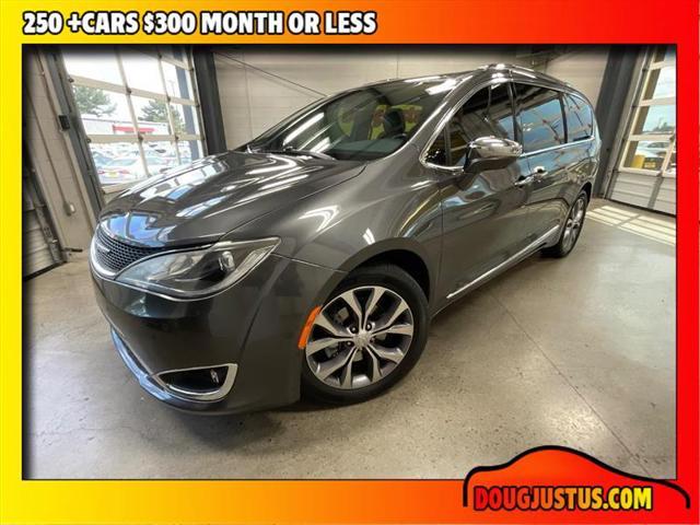 Photo of 2020 Gray Chrysler Pacifica