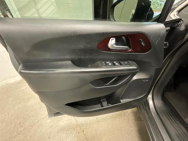 Photo of 2020 Gray Chrysler Pacifica