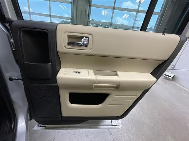 Photo of 2019 Ingot Silver Metallic Ford Flex