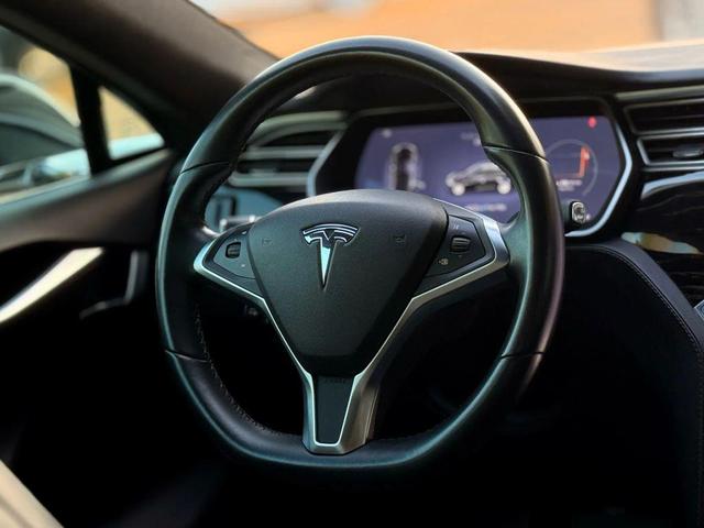 Photo of 2016 Black Tesla Model S