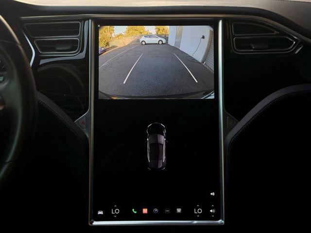 Photo of 2016 Black Tesla Model S