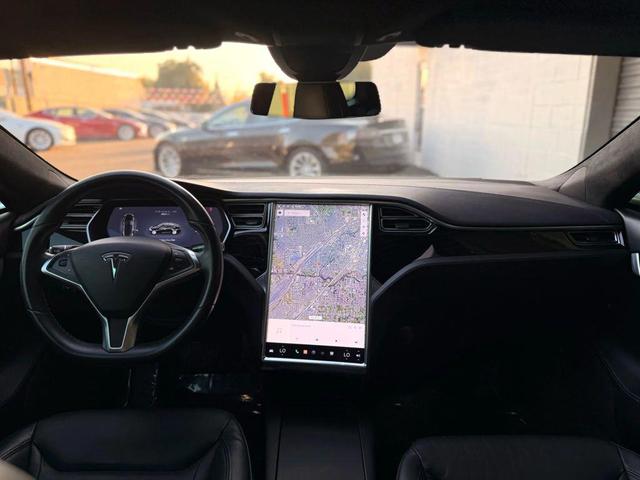 Photo of 2016 Black Tesla Model S