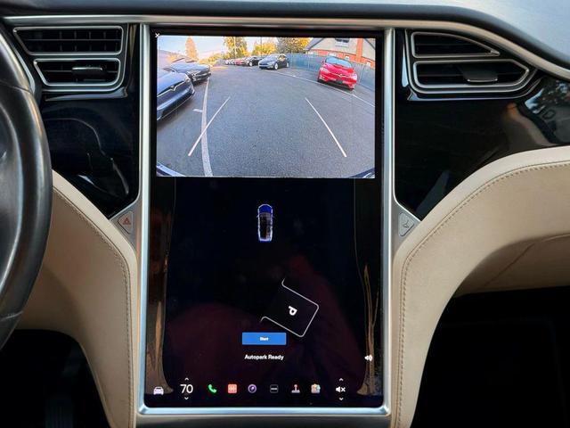 Photo of 2016 Deep Blue Metallic Tesla Model X