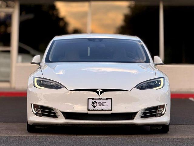 Photo of 2016 White Tesla Model S
