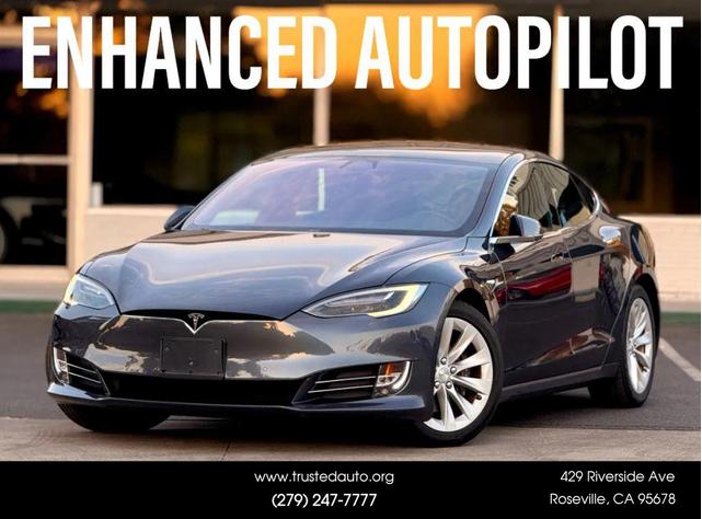 Photo of 2017 Silver Tesla Model S