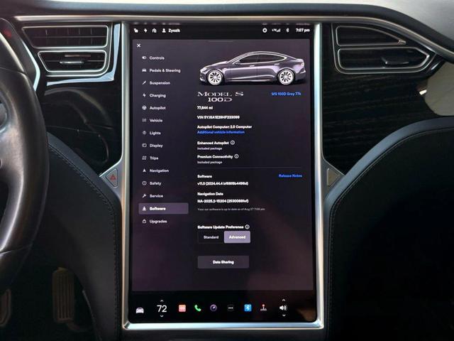 Photo of 2017 Silver Tesla Model S