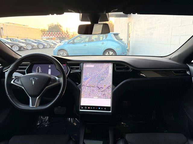 Photo of 2017 Silver Tesla Model S