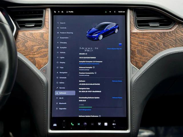 Photo of 2018 Deep Blue Metallic Tesla Model S
