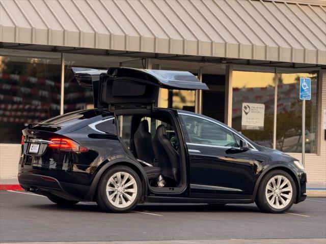 Photo of 2018 Black Tesla Model X