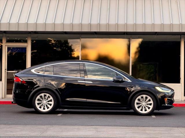 Photo of 2018 Black Tesla Model X