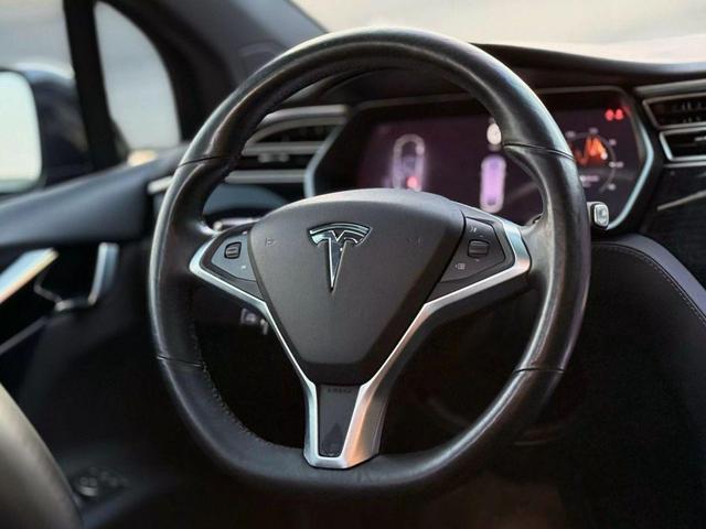 Photo of 2016 Black Tesla Model X