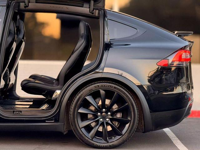 Photo of 2016 Black Tesla Model X