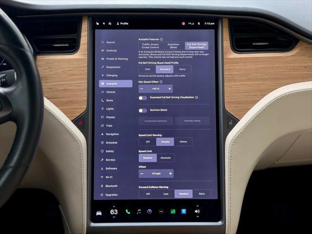 Photo of 2018 Grey Tesla Model X