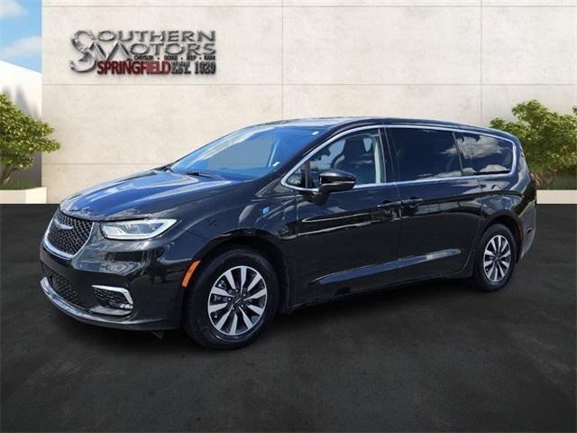 2023 Chrysler Pacifica Hybrid